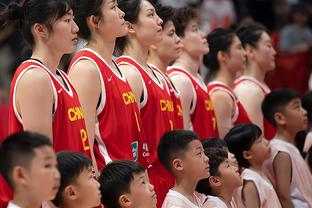 请全校通报！代表清华大学出战的U19男篮内线淡厚然扣碎篮板